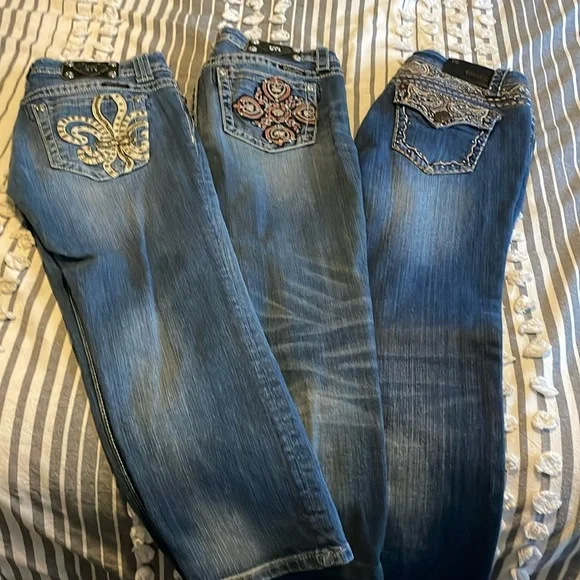Miss Me Capri Jeans three pairs of 29 waist - Picture 1 of 11